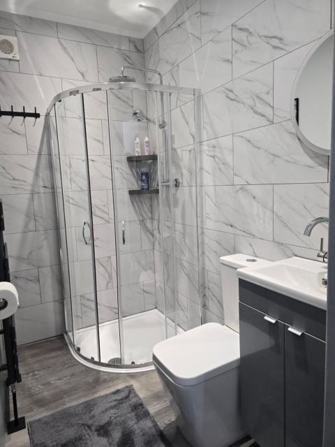 Double Room with Ensuite Bathroom