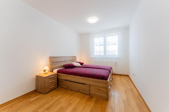 Zagreb 136 - Bedroom - Parking - Loggia - New - Apartment - Flexible Keybox Entry - Modern - Monthly Rent - WiFi
