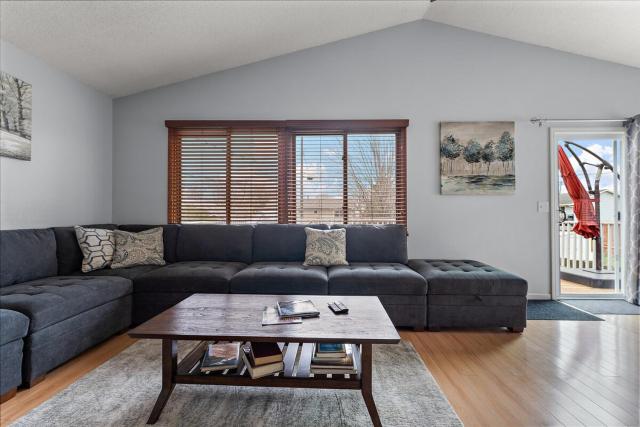 Close to all Minneapolis and Events - Modern and Large