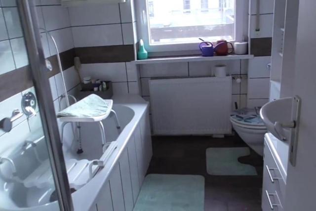 3 Zimmer Ferienwohnung mit Klimaanlage und Riesenbalkon