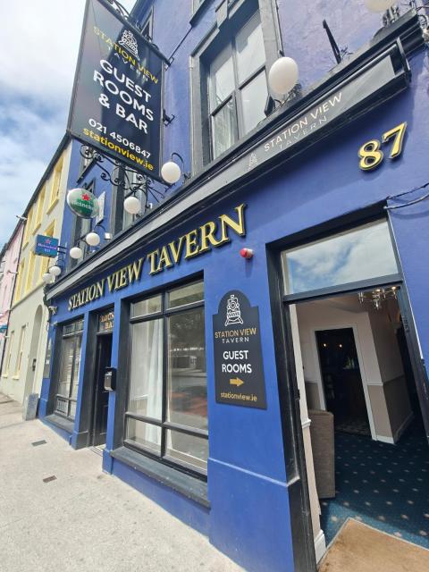 Station View Tavern