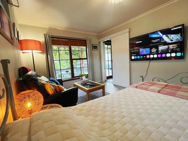 Sunny Garden Home - Massage Chair - Near Beach & CBD