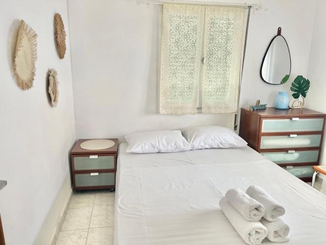 The Beach house, a 2-bedroom cabin