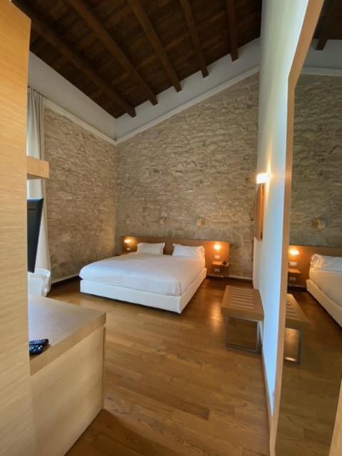 Aura Club - Villa Carlotta