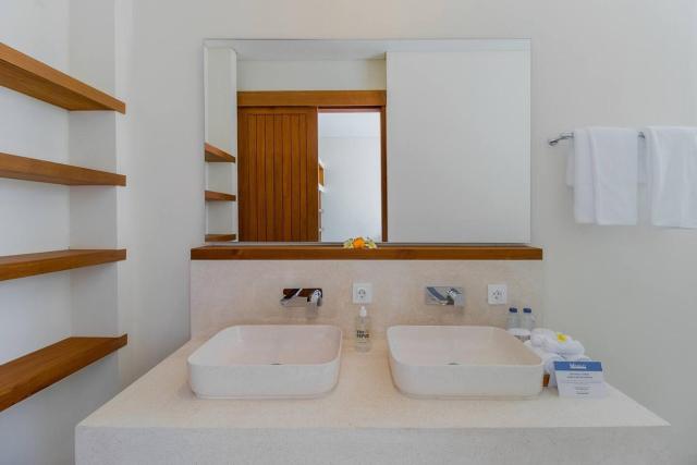 Alluring New 2 Bed Pool Villa, Close to Cafes