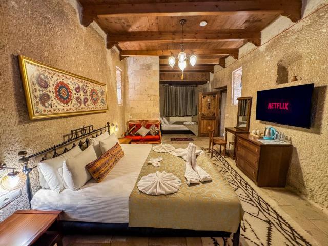 Nomads Cave Hotel & Rooftop