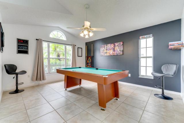 4 Mi to Disney: Home w/ Pool Table, Outdoor Oasis!