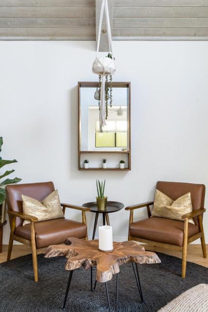 Silver Triangle Oasis with Verdant Backyard