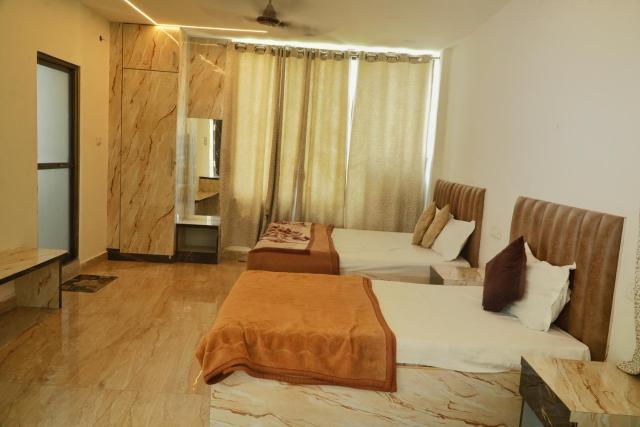 Hotel Satyam And Restaurant