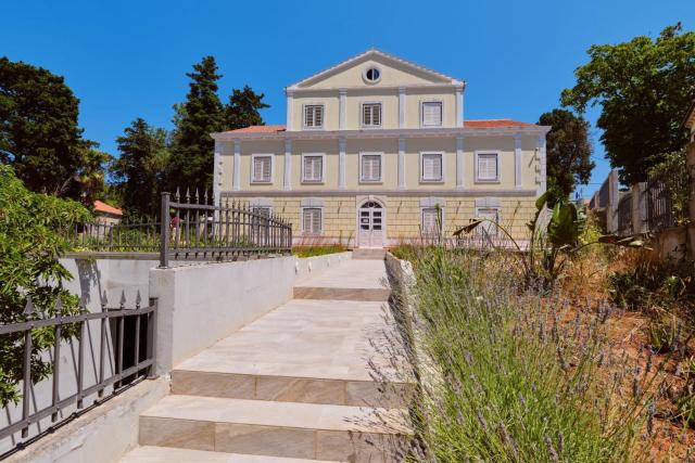 Captain' s Villa Boutique Hotel