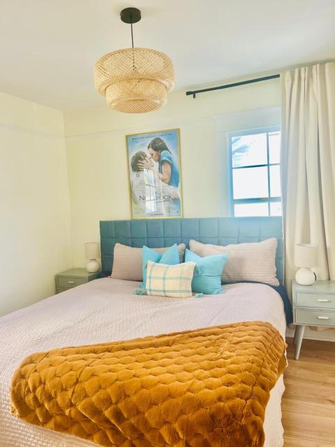 Cozy Hollywood Cottage - Walk to Larchmont Village
