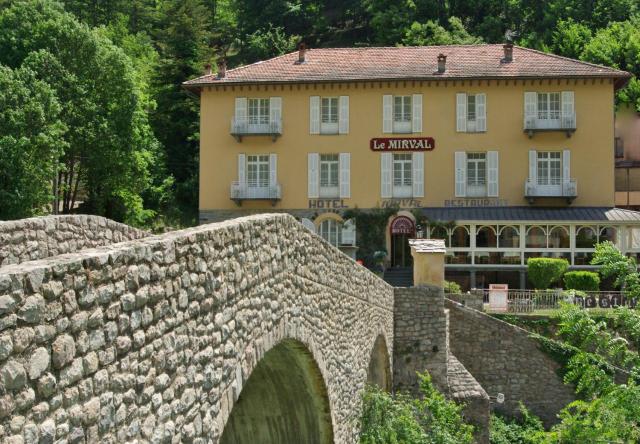 Le Mirval