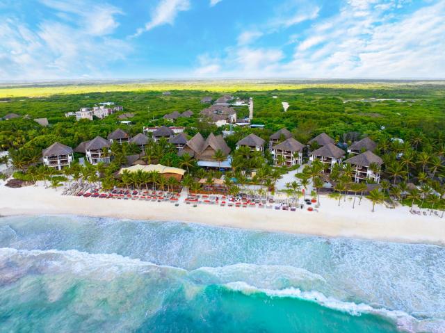 Mia Tulum Beachfront Resort - Ocean View Suites and Beach Club