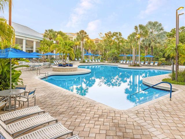 Marriott's Royal Palms 2BR Apartment with Resort Access