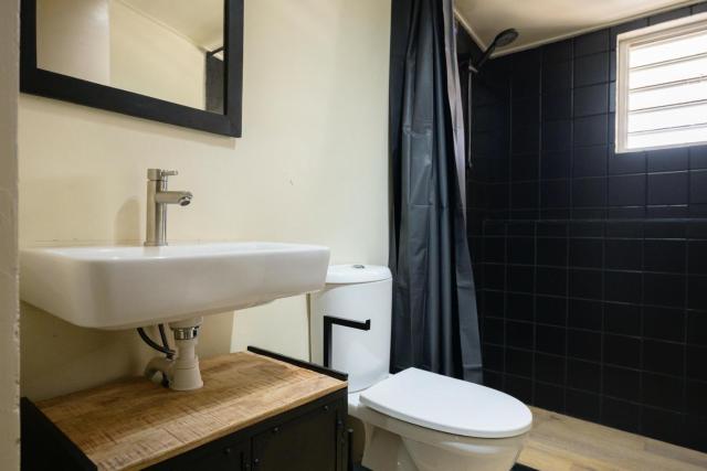 Aki Banda Suites