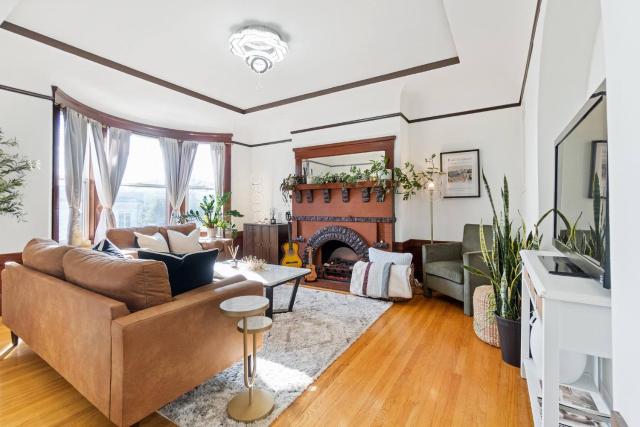 Private Cozy Room in a Shared SF Home - Room 3