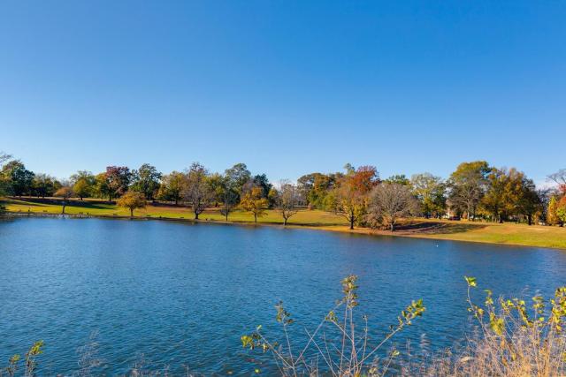 Extended Stay! The Sunny Cottage at Byrd Park!