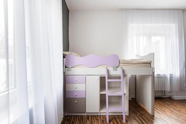 Maybach Apartments - Modern & Spacious, near Düsseldorf Messe, free Private Parking