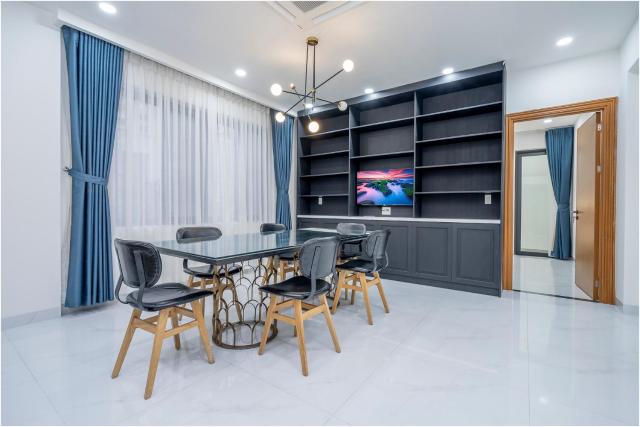 NU Home - Private Pool & Modern Living in District 1