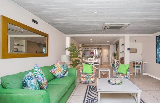 The Harbour #6 - 2 Bedrooms in Rodney Bay townhouse