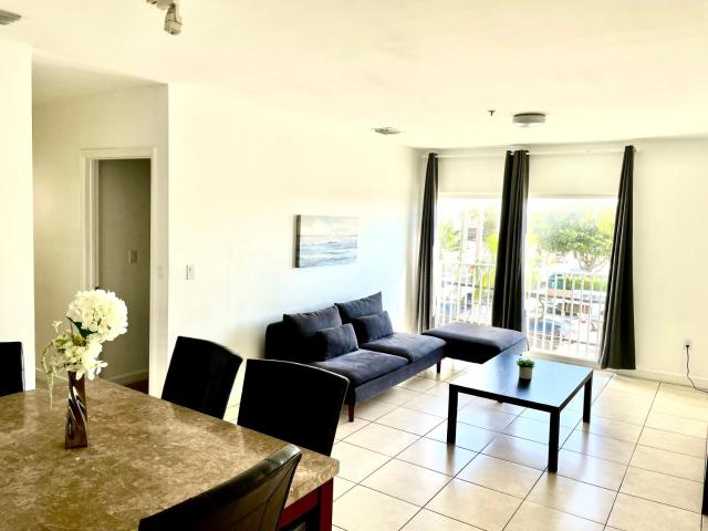 202 Private bedroom in Miami - Coral Gables