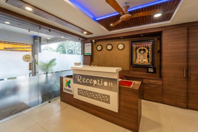 Treebo Ashirwad Regency, Near Bhopal Junction Railway Station