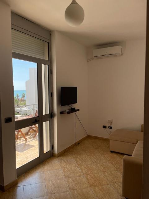 Leo Apartament