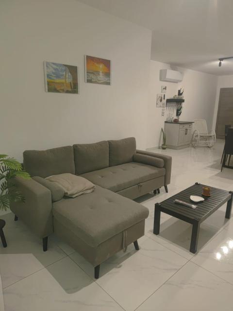 Modern Maisonette in Bugibba Close to Sea