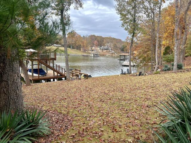 Your Lake House Awaits!