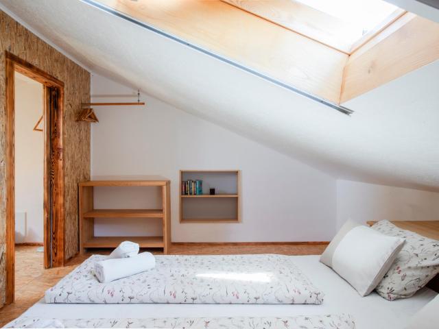 Apartment Vrhouc