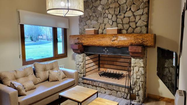 Remanso del Bosque - Pudu Cabin, Manzano Bay
