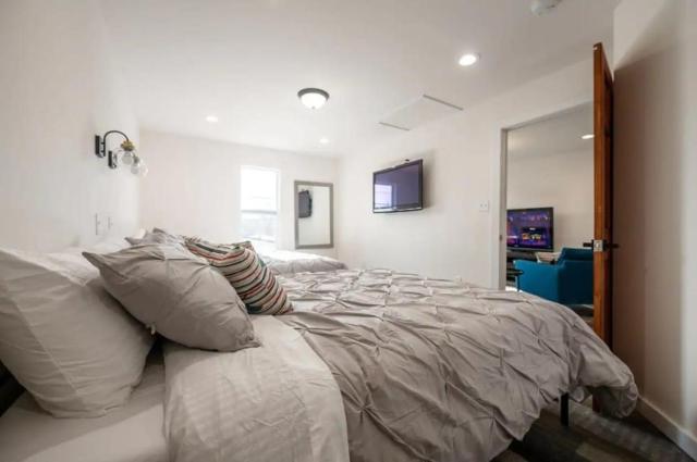 Downtown Escape Cozy & Private
