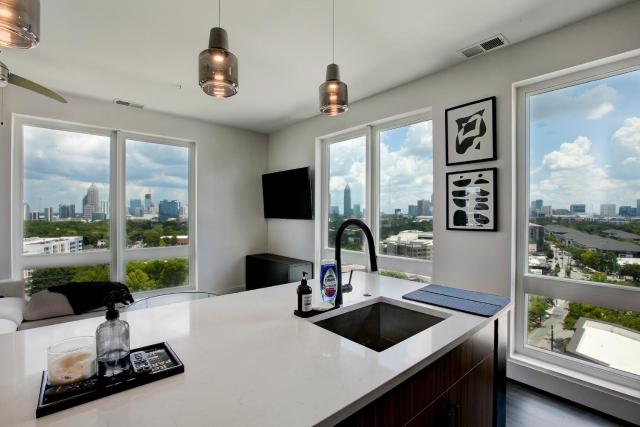 Modern 2BR Near Downtown Atlanta & Georgia Tech