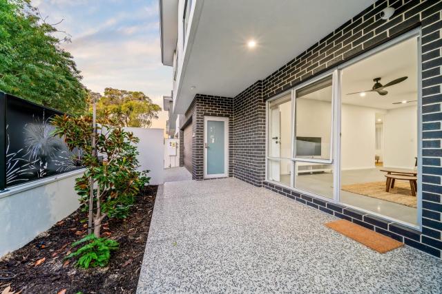 Scarborough Escape, New 2Br Suite, 14G