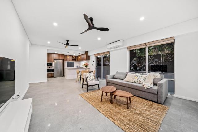 Scarborough Escape, New 2Br Suite, 14G