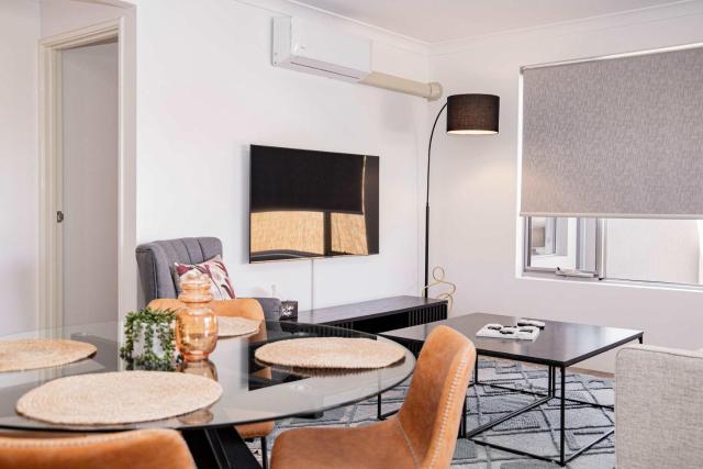 Fly In Relax and Explore 2BR Near Perth Airport
