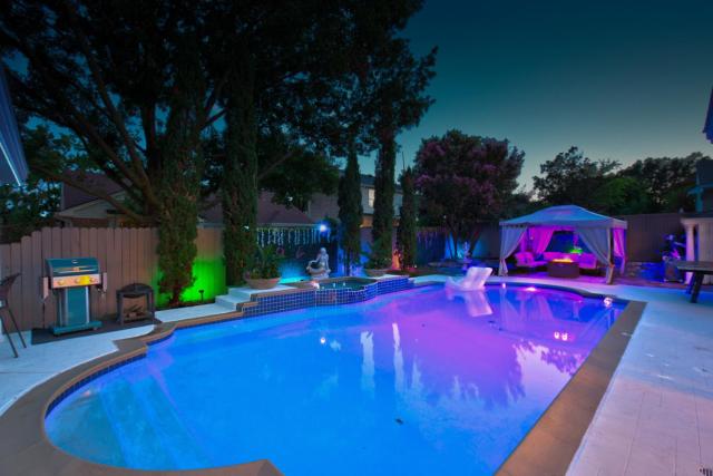 Lake-View Rowlett Escape w/ Fire Pit & Games!