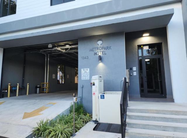 MetroPark Hotel