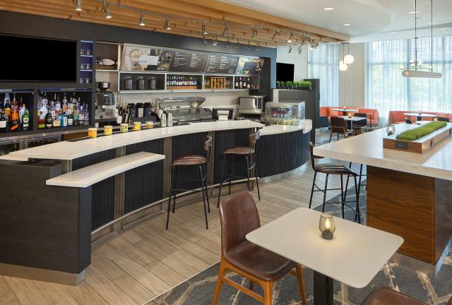 Courtyard by Marriott Buffalo Downtown/Canalside