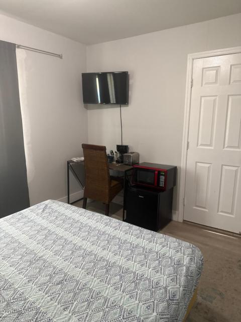 Suite in Dania Beach