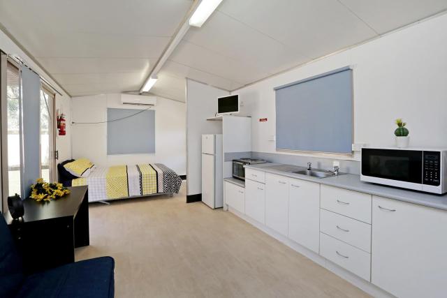 AAOK Moondarra Caravan Park