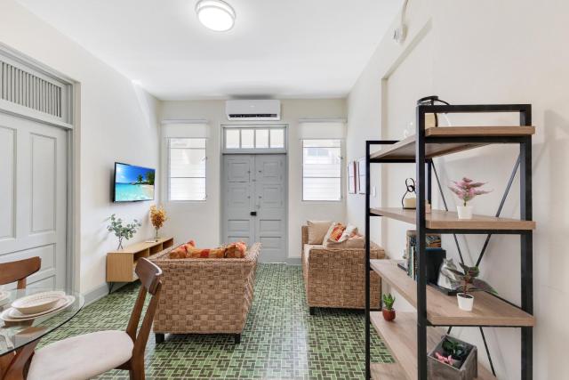 Bright Apartment in Miramar with Equipped Bathroom and Prime Location