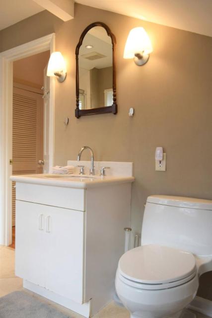Cozy Buckhead Home - close to everything!