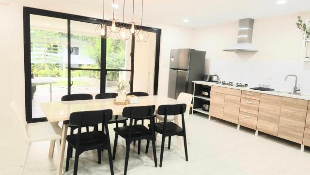 Kiddie Hostel 13A1-Kids and pets friendly