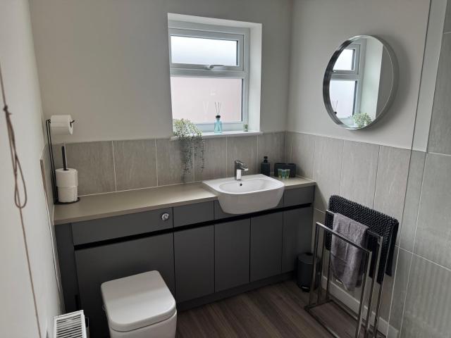 Newly Refurbished, Cosy Flat Minimum 2 nights