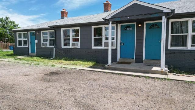 Cozy King Bed Hideaway Near Top Concerts & Sports