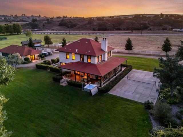 Foxen Canyon Retreat by Paradise Retreats
