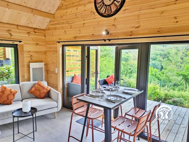 Chalet 25 Le Vicoin, Camping de Coupeau, 4 personnes
