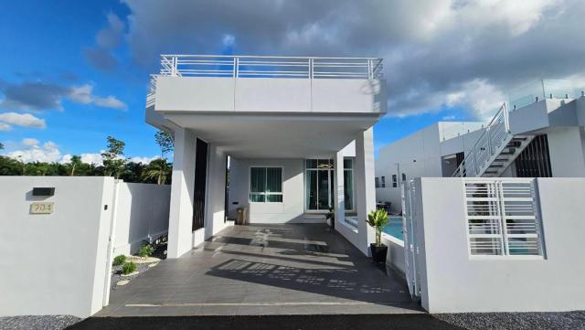 Brandnew 3BDR Pool villa with rooftop near Aonang Beach