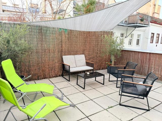 Relax auf der Terrasse in Wien